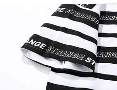 T-Shirt Strange